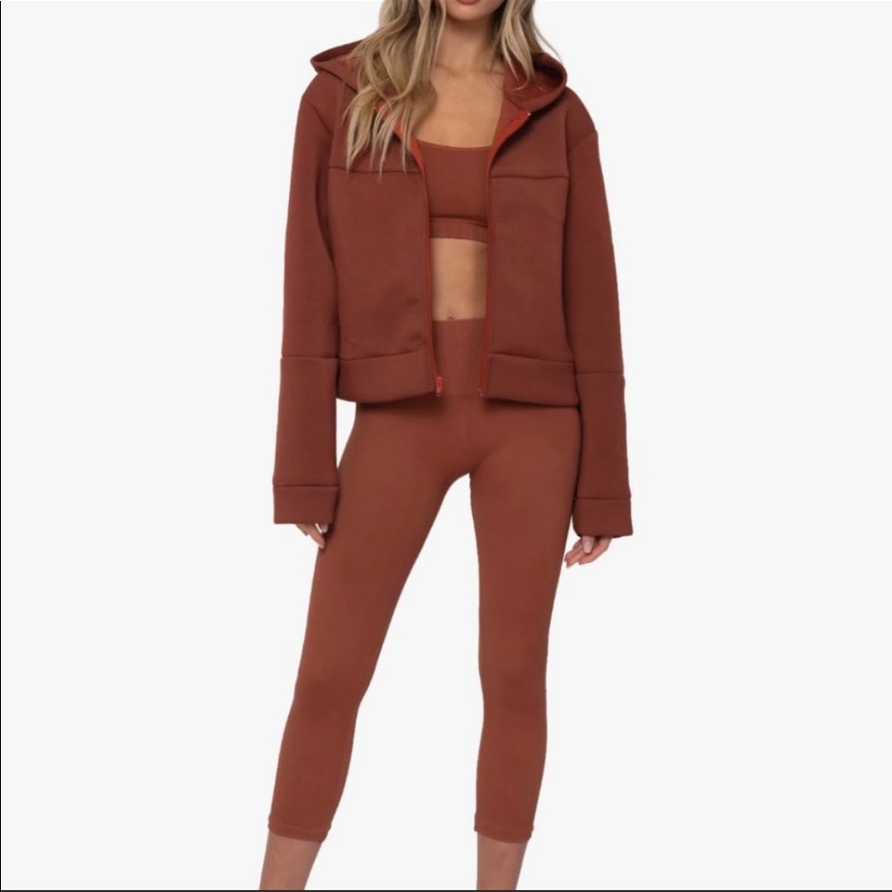 Morgan Stewart Sport - Sugar Almond 3 Piece Set